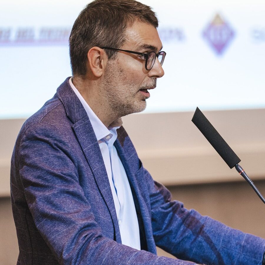 Prof. Laurent Frésard